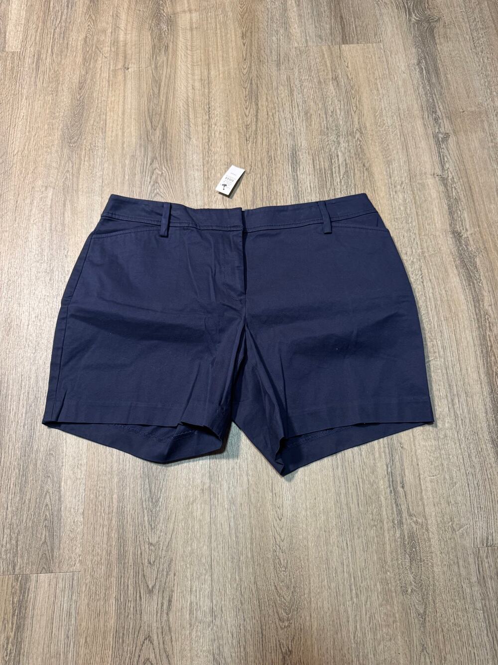 Talbots Women's Navy Tailored Bremuda Shorts